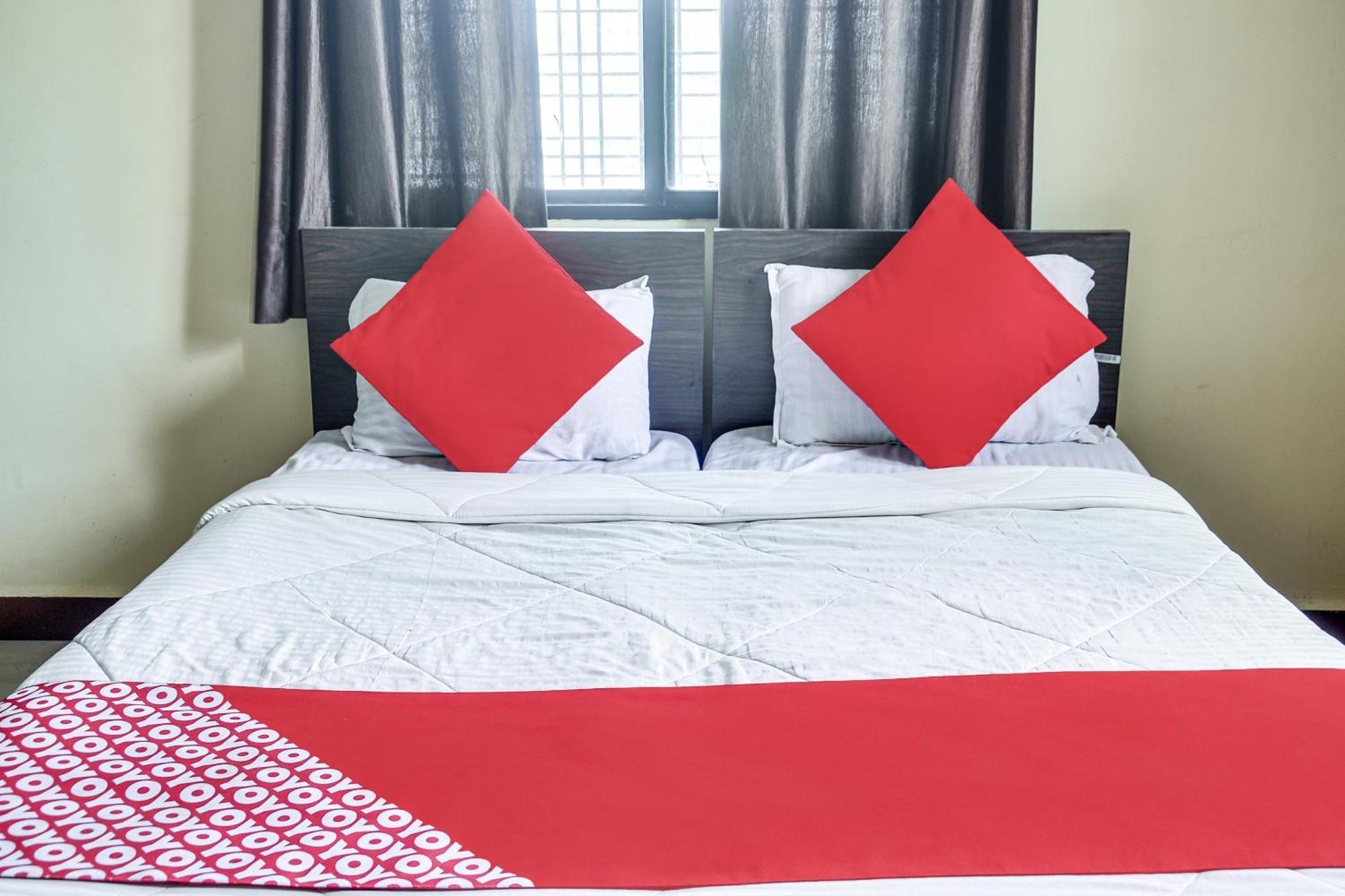 נאגפור Hotel O Infinity Inn מראה חיצוני תמונה